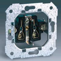 Simon 82 и 88 Розетка двухполюсная 2к+з 10/16A (Испания)