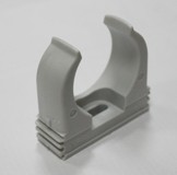 Крепежная скоба-клипса д/труб d=40  PE 510 240